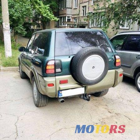 1999' Toyota RAV4 photo #2