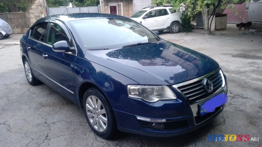 2008' Volkswagen Passat photo #4