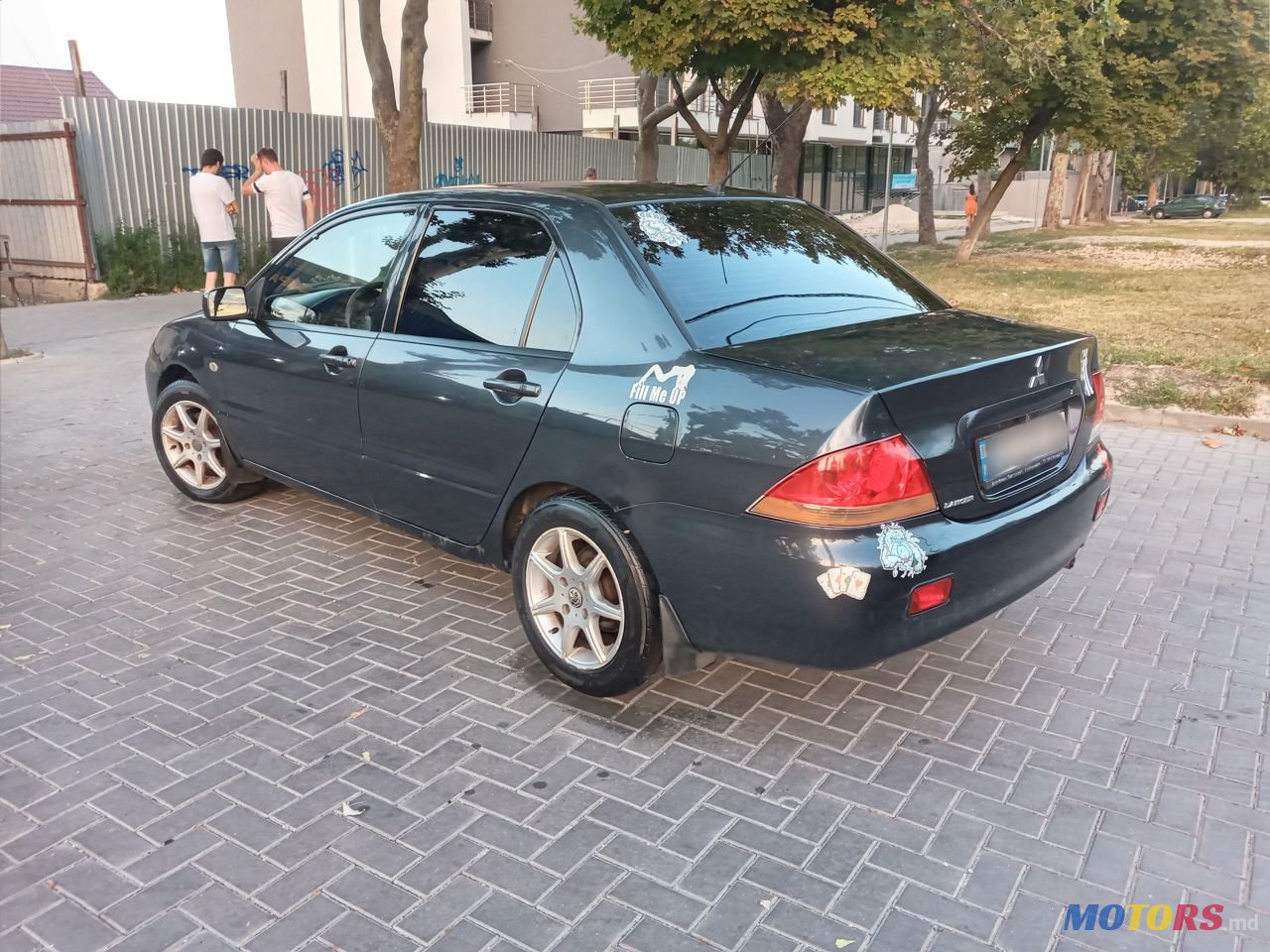 2004' Mitsubishi Lancer photo #2