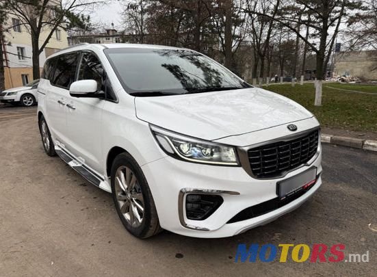 2019' Kia Carnival photo #2