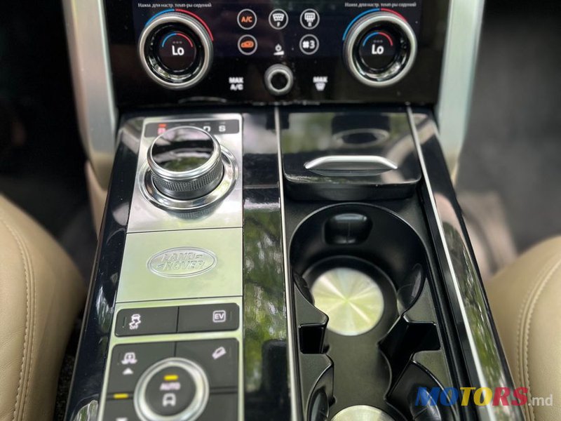 2018' Land Rover Range Rover photo #4
