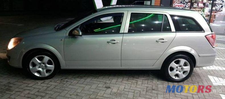 2006' Opel Astra photo #3