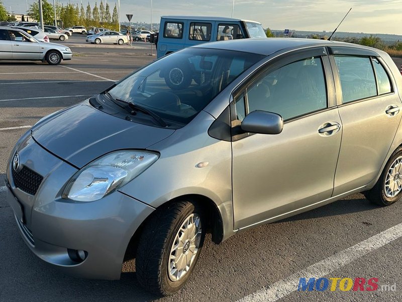 2006' Toyota Yaris photo #2