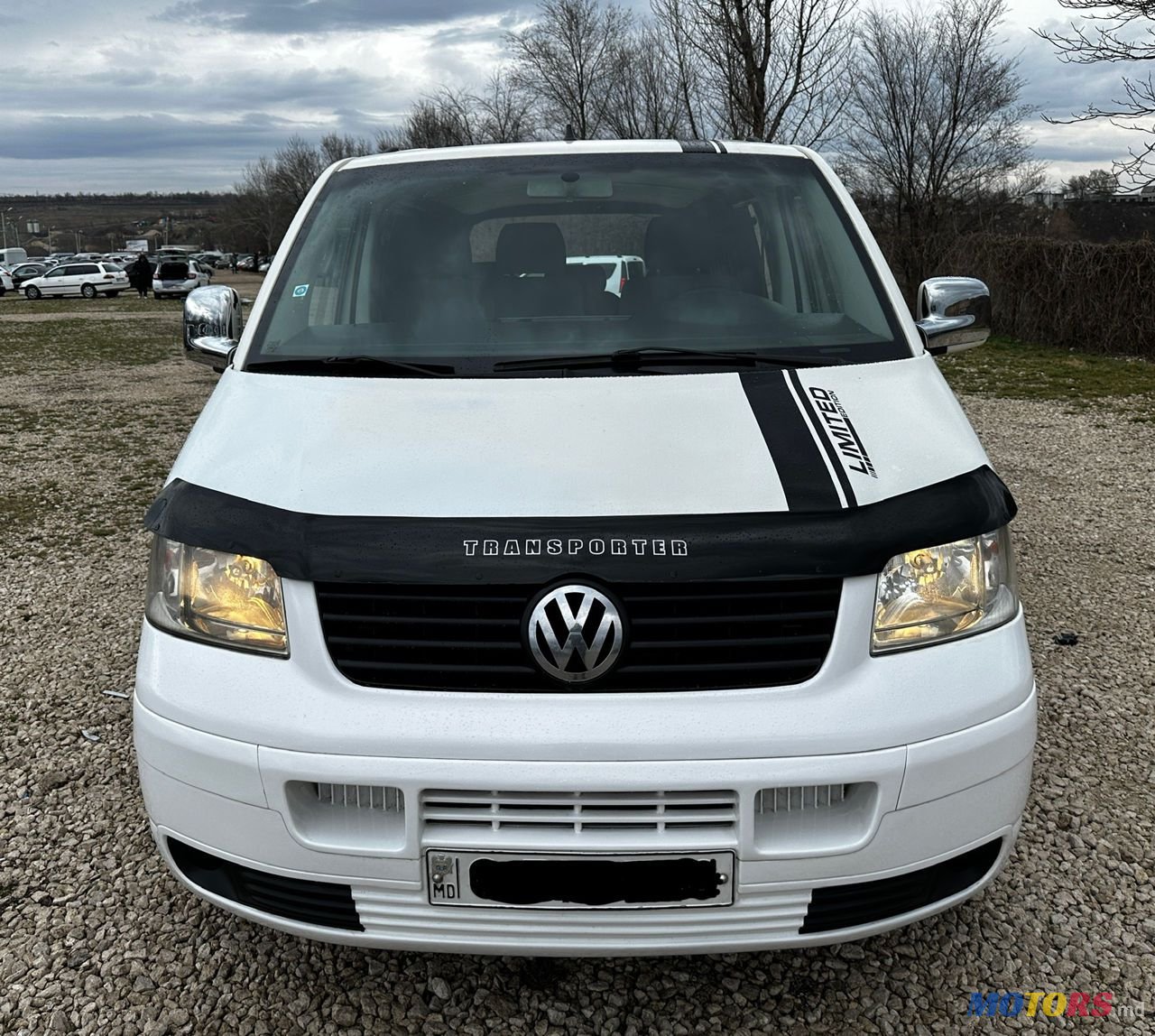 2005' Volkswagen Transporter photo #3
