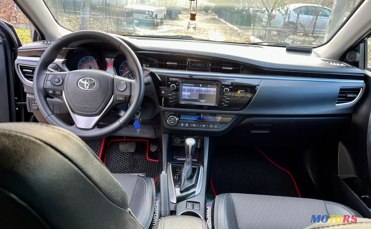 2014' Toyota Corolla photo #1