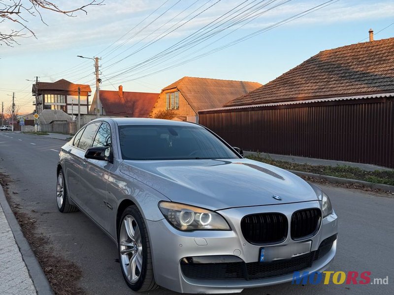 2009' BMW 7 Series photo #2