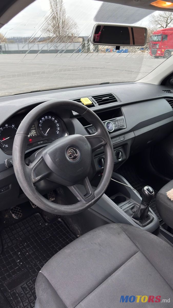 2015' Skoda Fabia photo #5