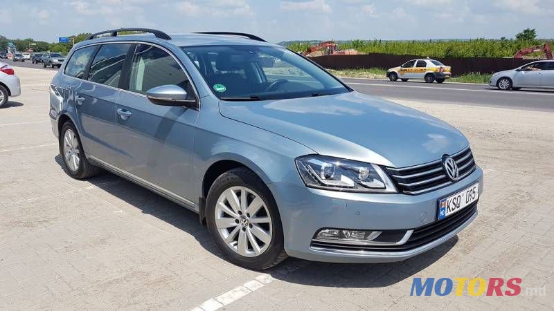 2013' Volkswagen Passat photo #2