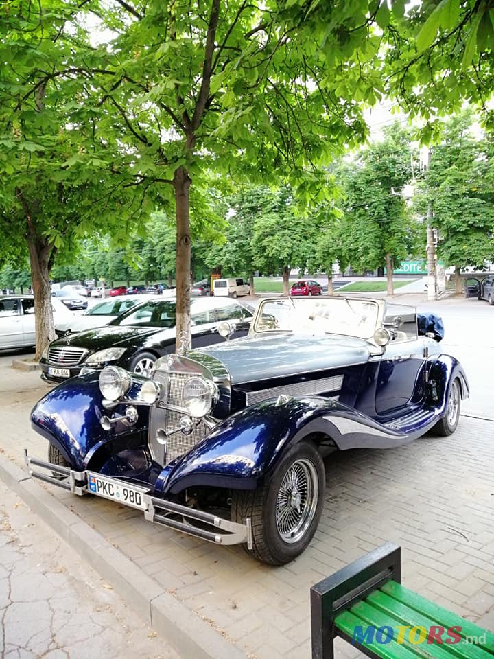 2000' Mercedes-Benz 540 K photo #4