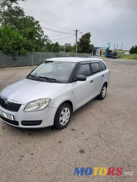 2008' Skoda Fabia photo #3