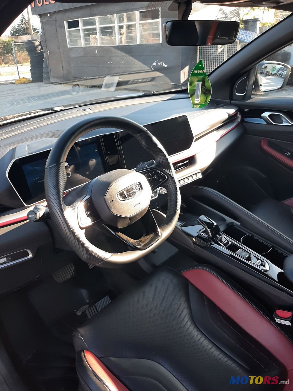 2023' Geely Coolray photo #6