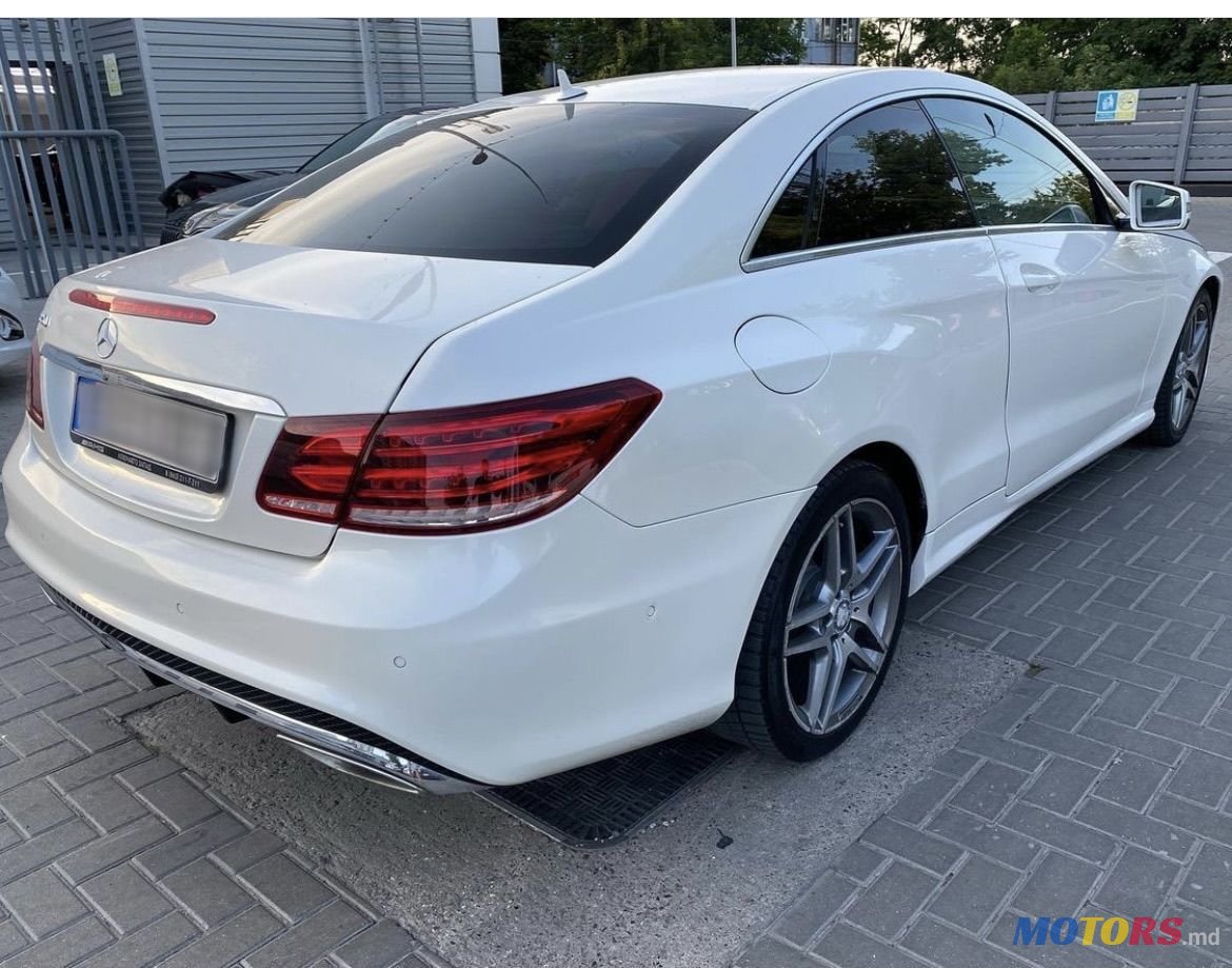 2013' Mercedes-Benz E Класс photo #3