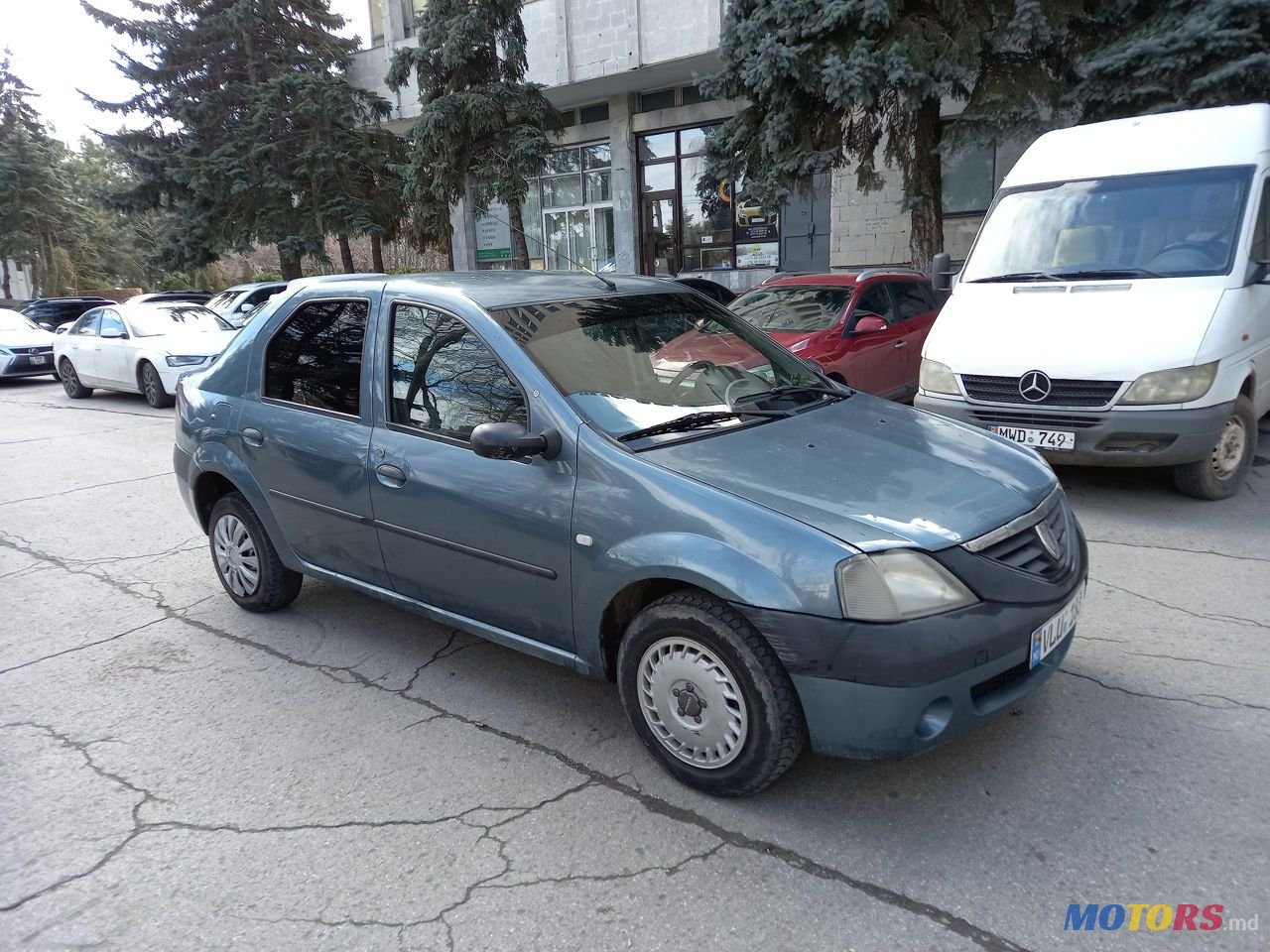 2007' Dacia Logan photo #2