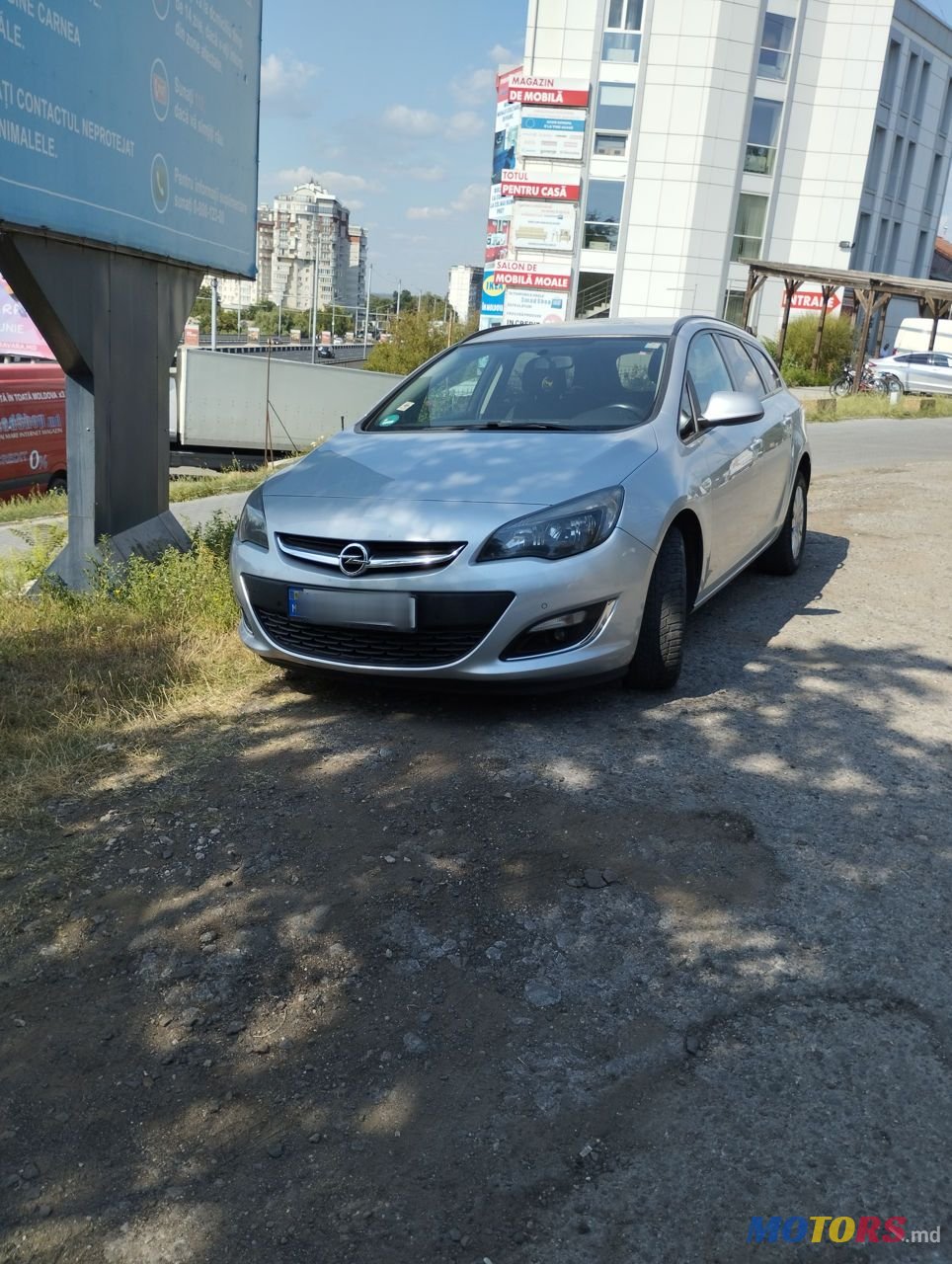 2013' Opel Astra photo #3