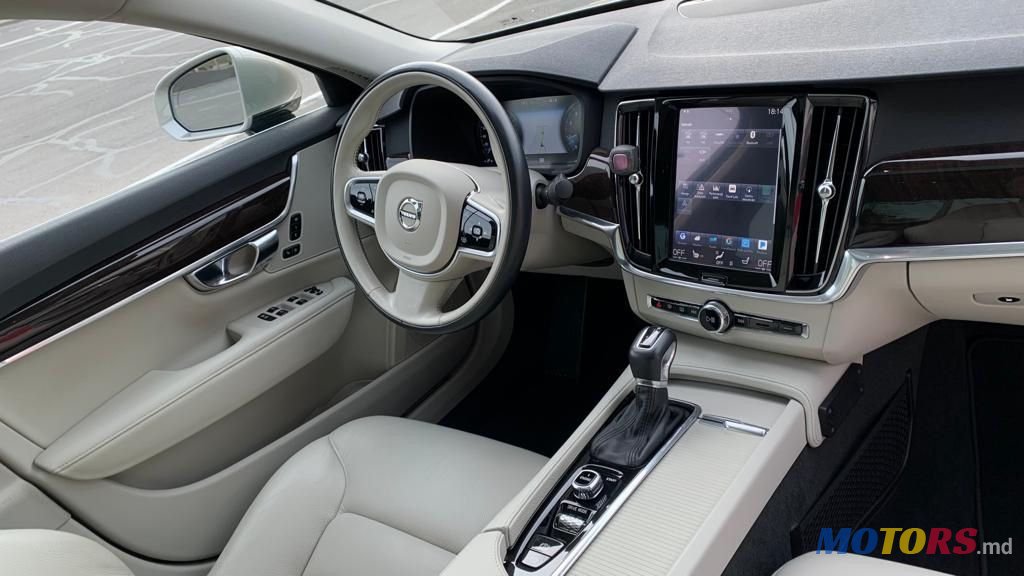 2017' Volvo S90 photo #6