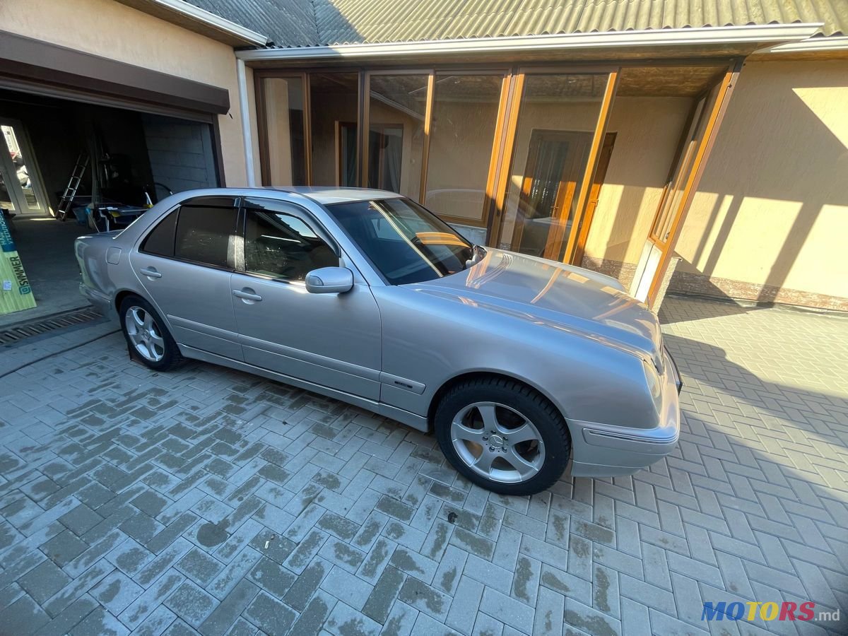 2001' Mercedes-Benz E-Class photo #5
