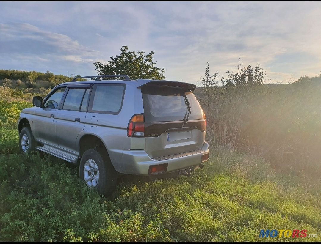 2000' Mitsubishi Pajero Sport photo #3