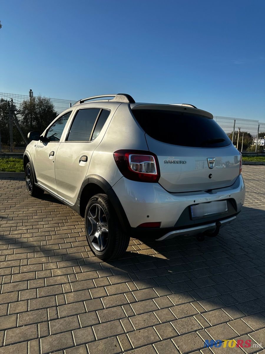 2014' Dacia Sandero Stepway photo #4