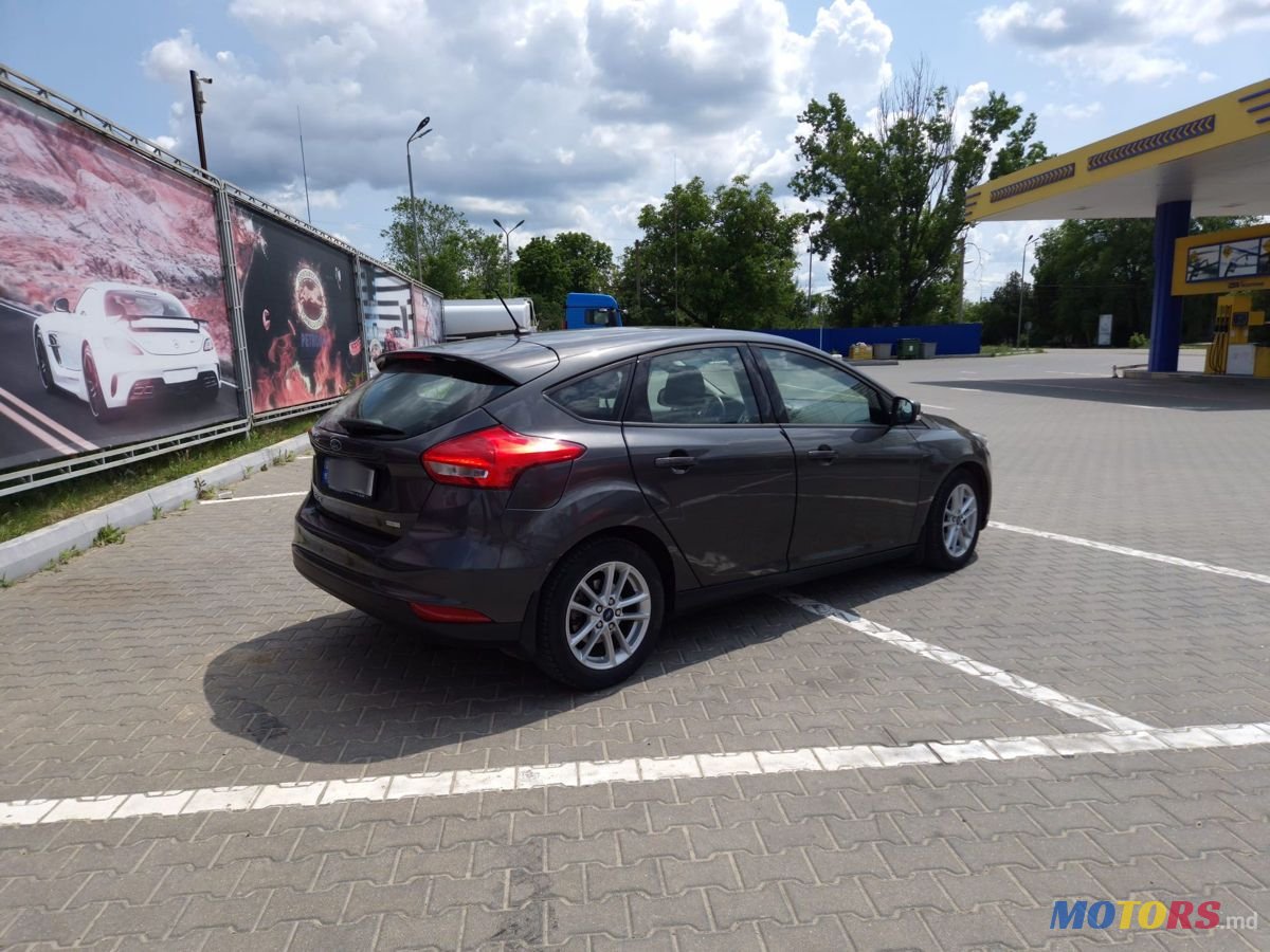 2017' Ford Focus photo #4