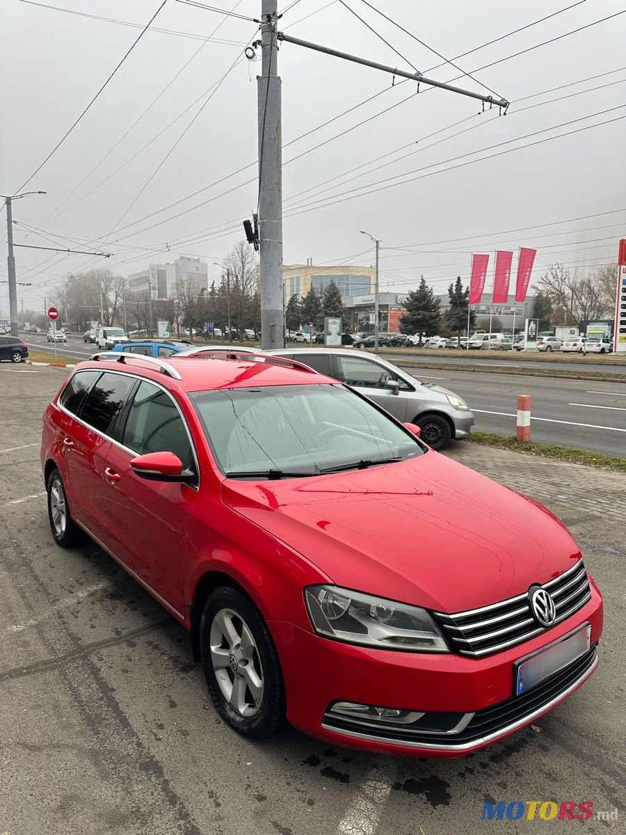 2012' Volkswagen Passat photo #3