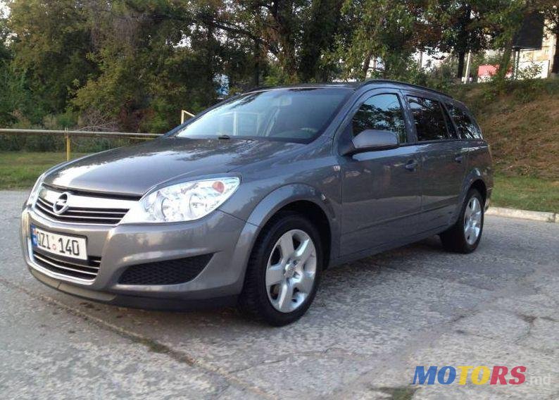 2008' Opel Astra photo #2