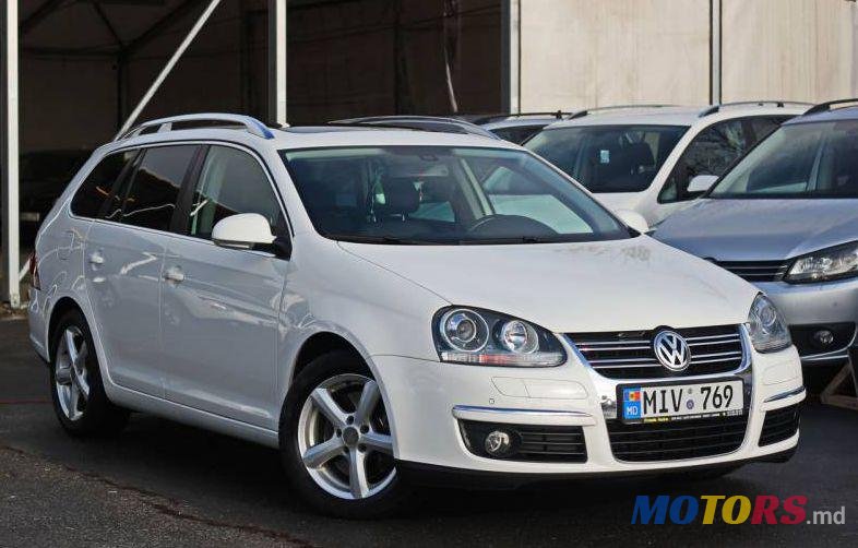 2009' Volkswagen Golf photo #1