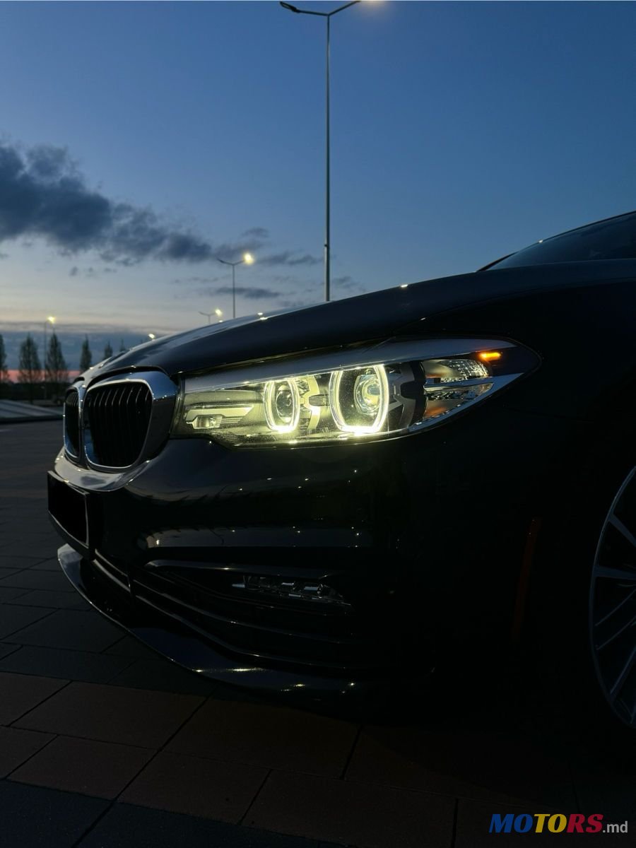 2018' BMW 5 Series photo #1