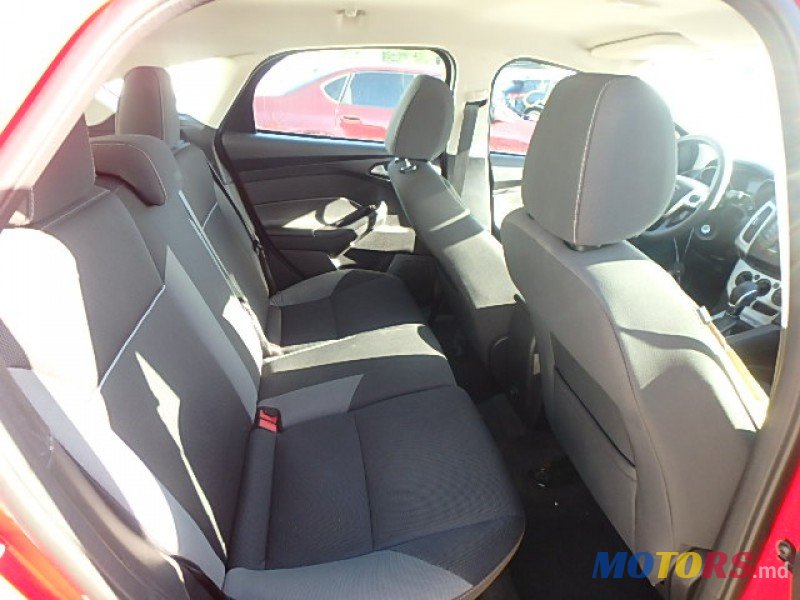 2013' Ford Focus photo #5