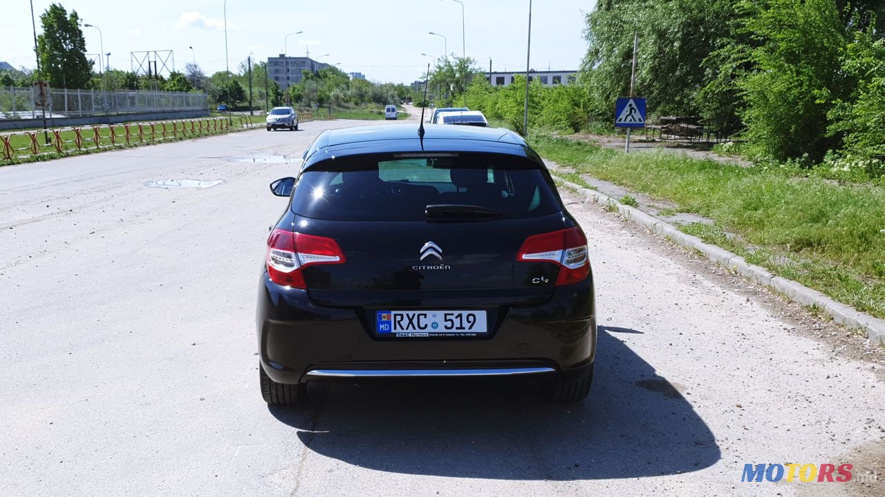 2012' Citroen C4 photo #3