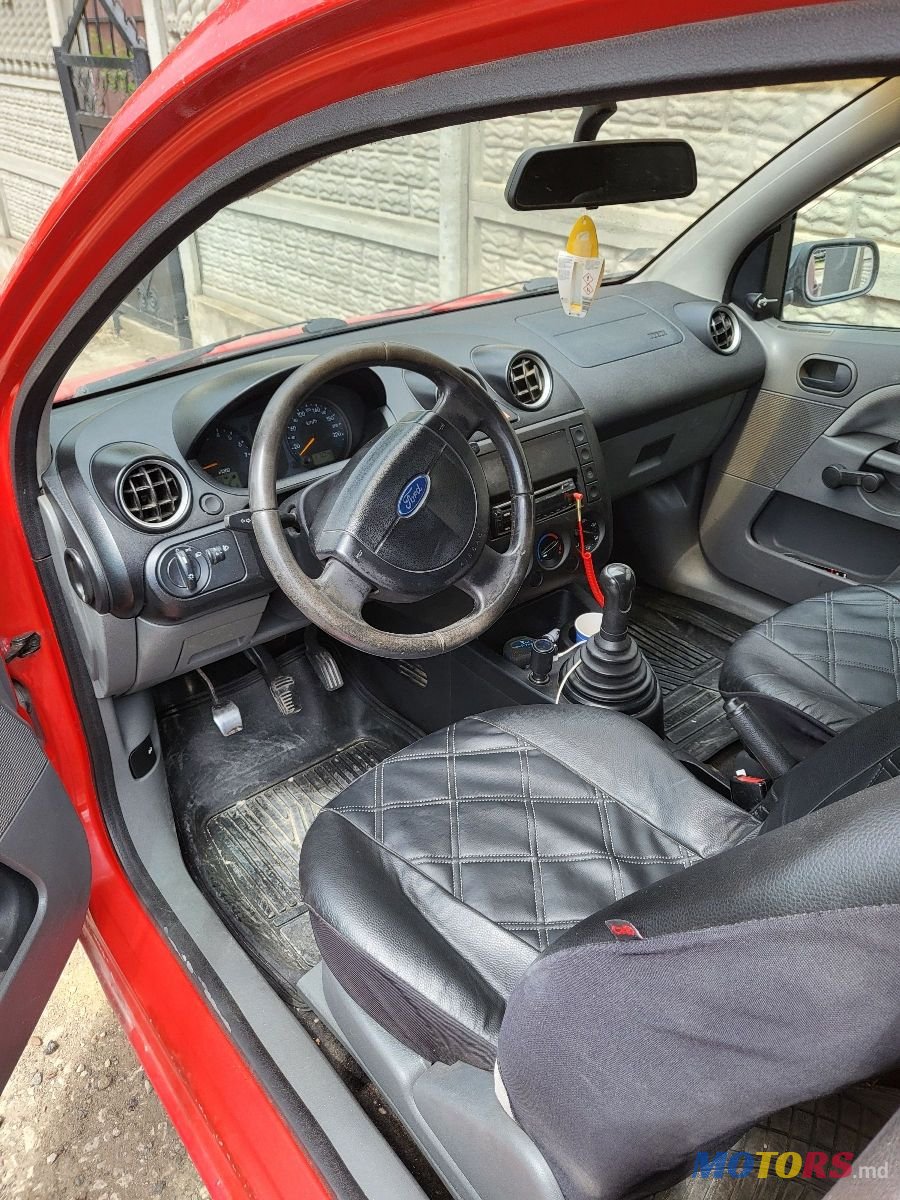 2004' Ford Fiesta photo #3