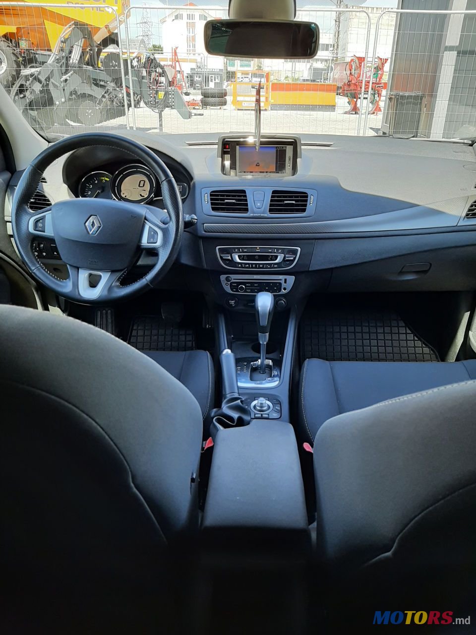 2013' Renault Megane photo #6