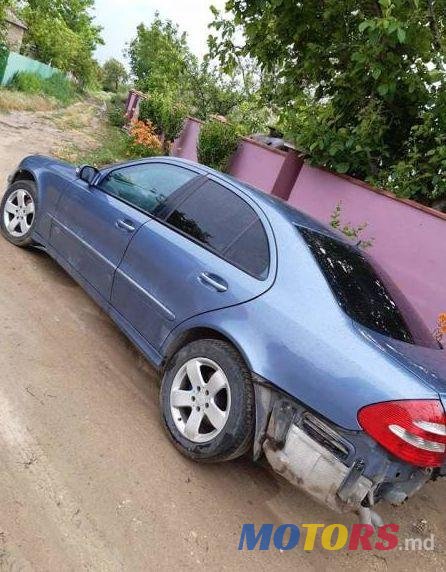 2005' Mercedes-Benz E photo #1