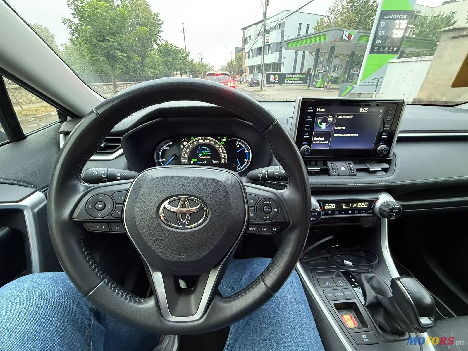 2022' Toyota RAV4 photo #6