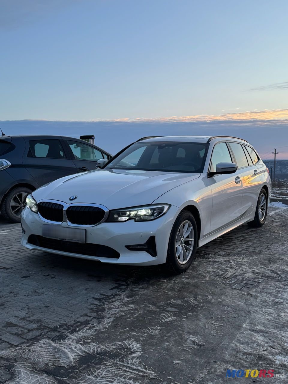 2020' BMW 3 Series photo #1