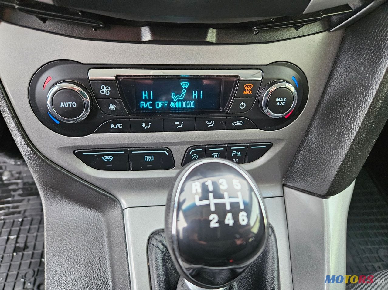 2013' Ford Focus photo #4