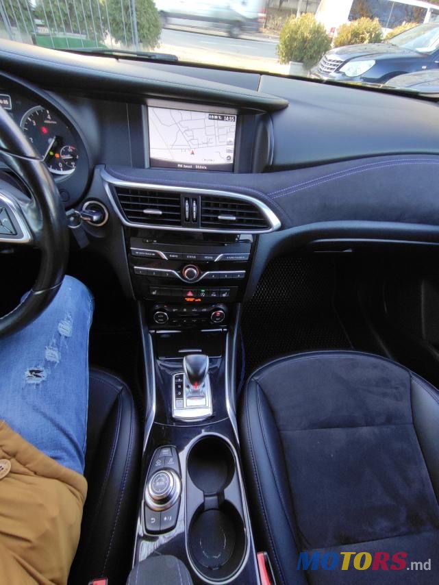 2017' Infiniti Qx30 photo #4