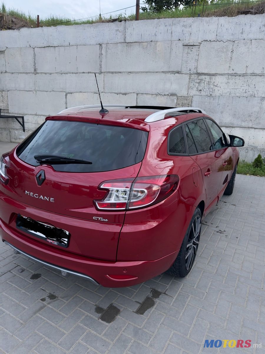 2012' Renault Megane photo #4