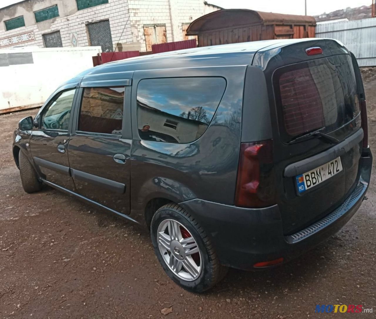 2010' Dacia Logan photo #4