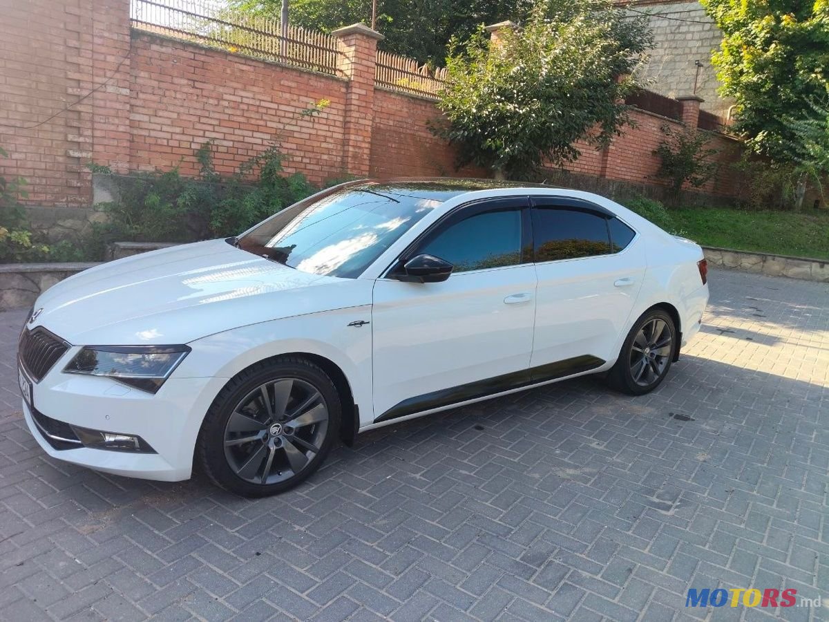 2016' Skoda Superb photo #1