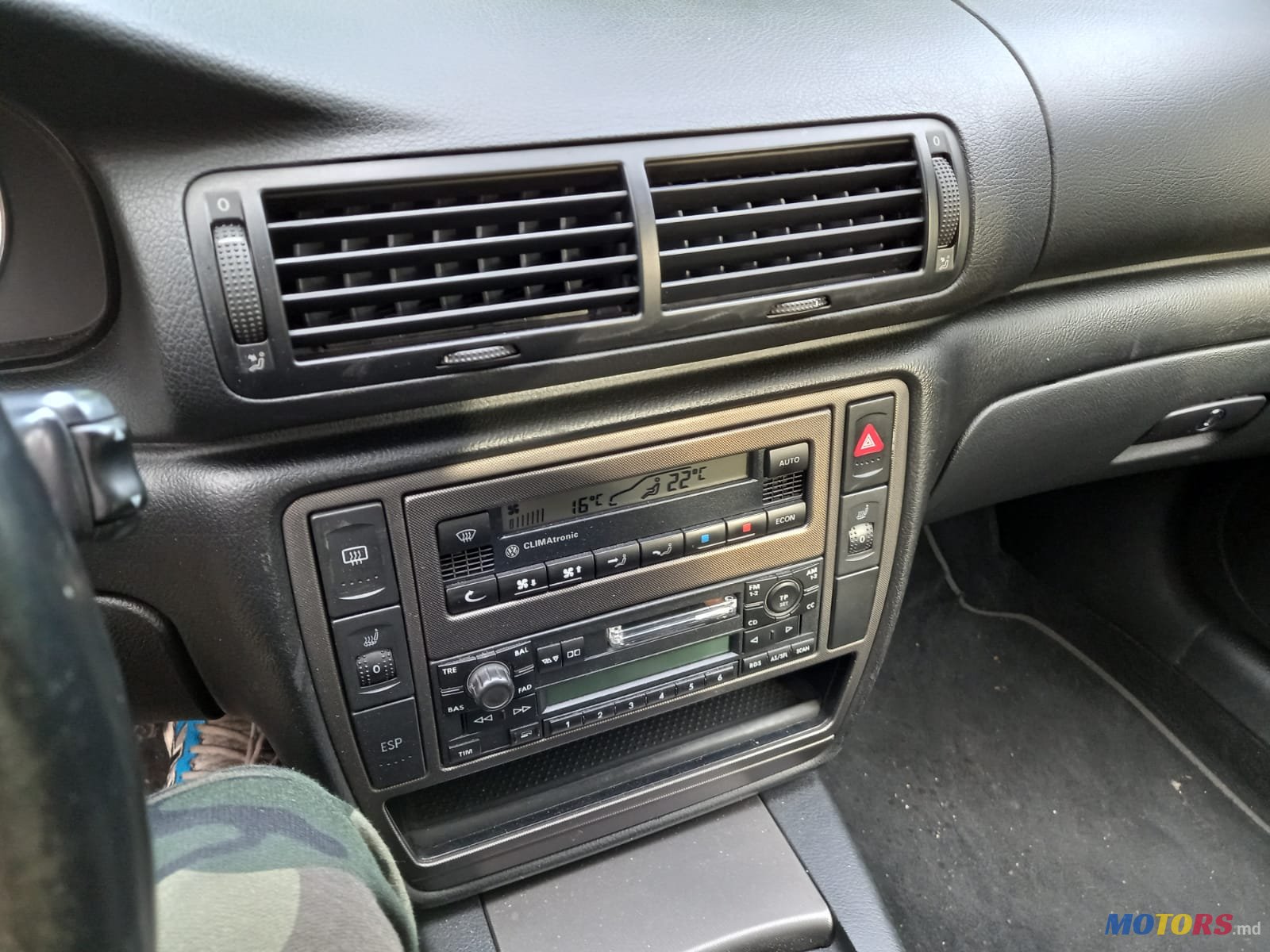 2002' Volkswagen Passat B5 photo #6