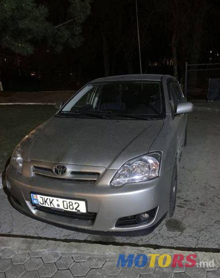 2005' Toyota Corolla photo #1