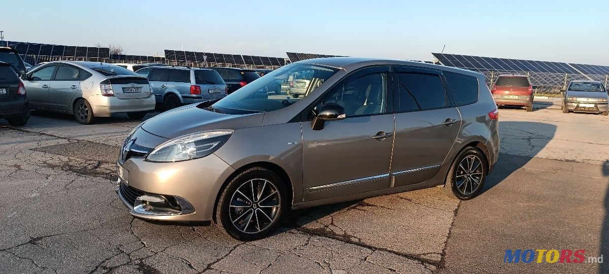 2012' Renault Grand Scenic photo #1