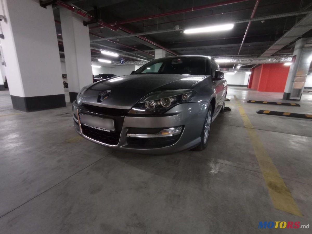 2014' Renault Laguna photo #1