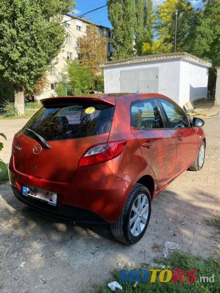 2012' Mazda 2 photo #3