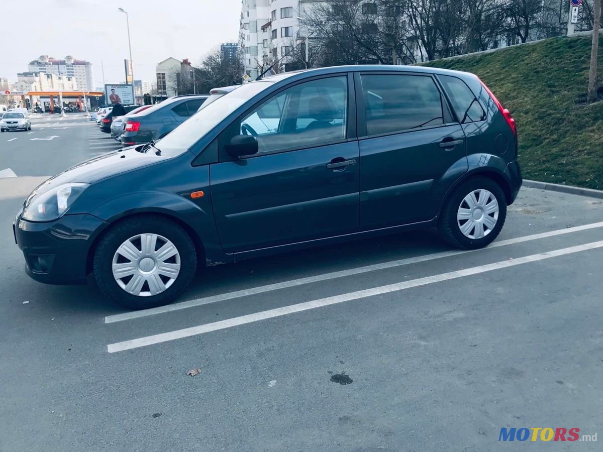 2006' Ford Fiesta photo #2