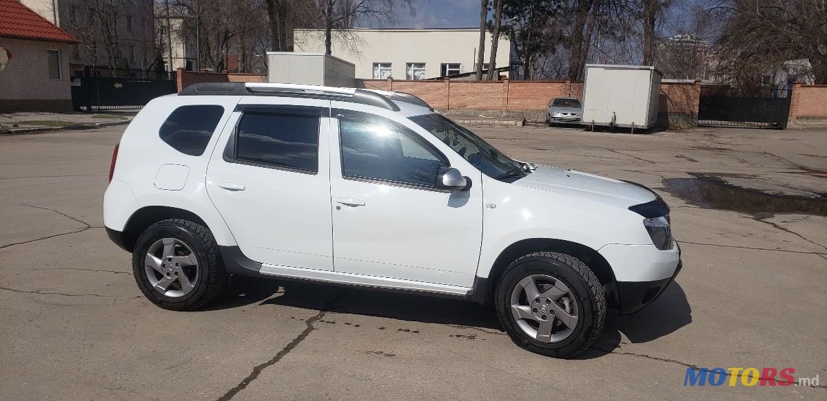 2013' Dacia Duster photo #2