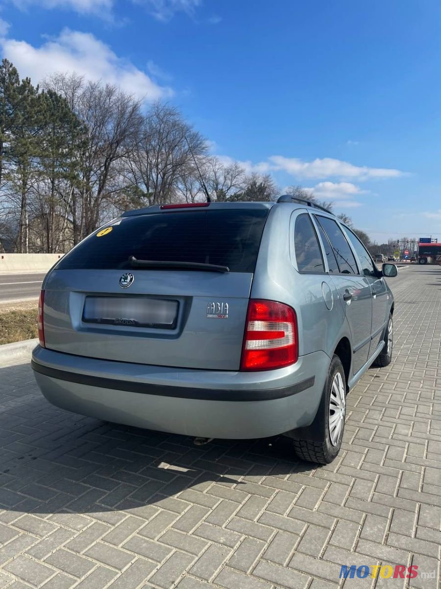 2005' Skoda Fabia photo #3