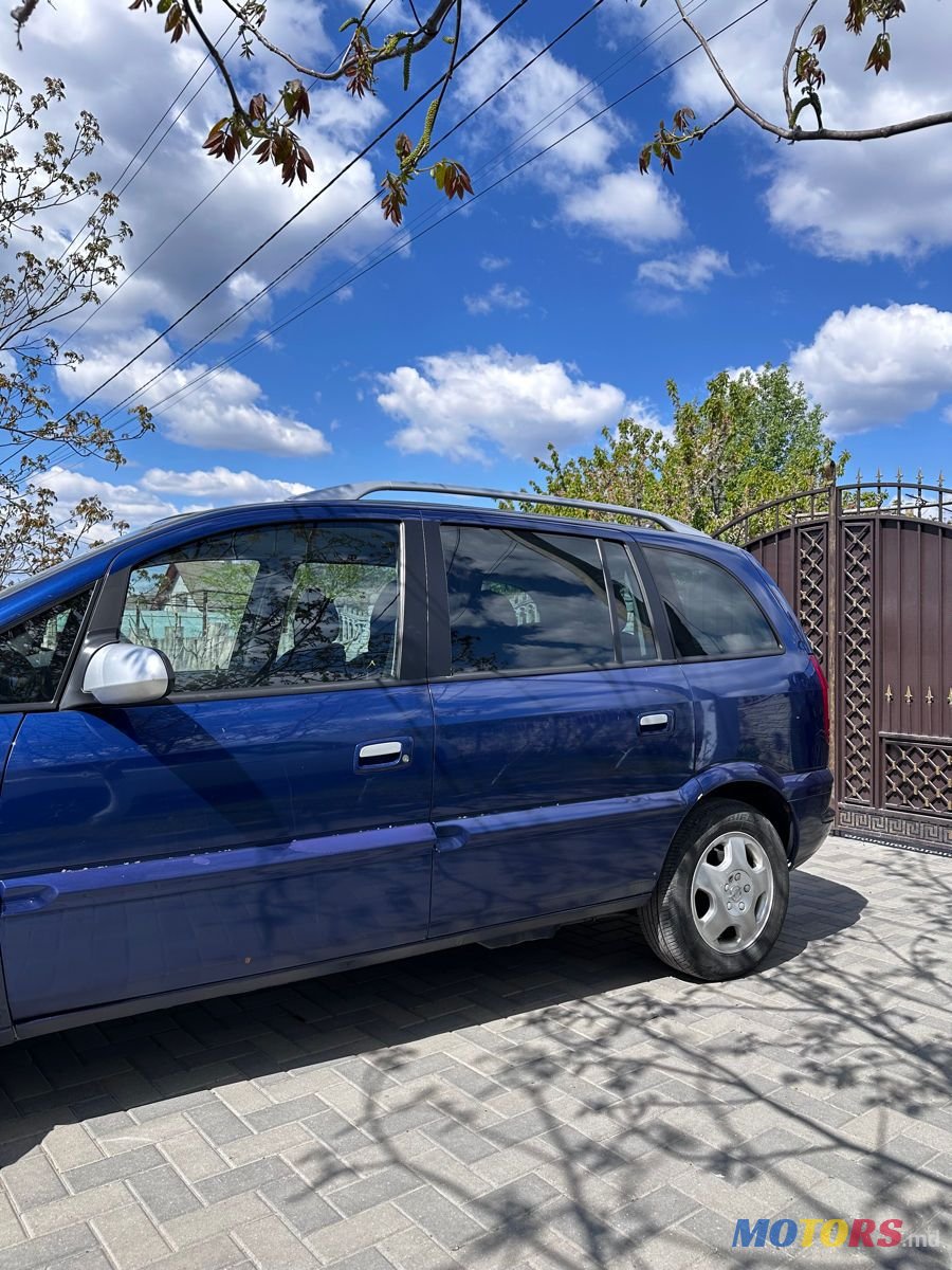 2005' Opel Zafira photo #3