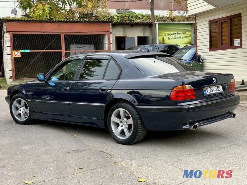 2001' BMW 7 Series photo #6