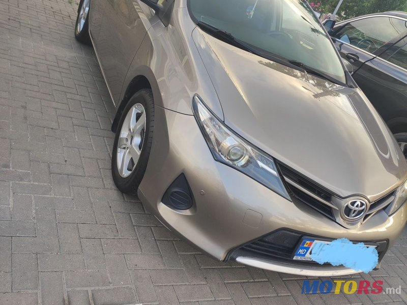 2015' Toyota Auris photo #6